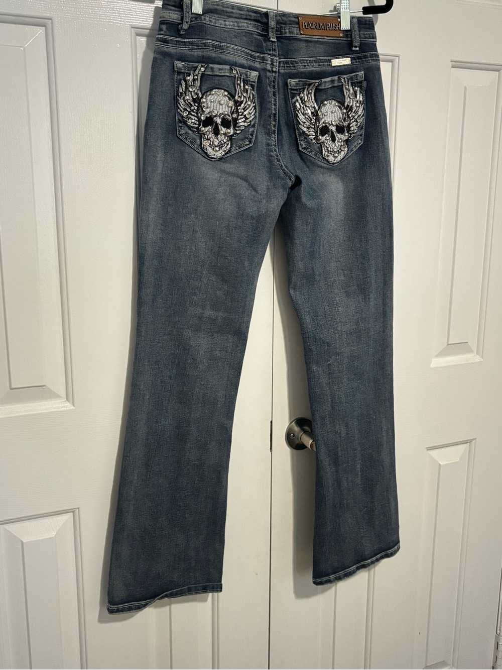 Platinum Plush Gray Boot Cut Jeans with Embroidered Skull and Rhinestones Size 9